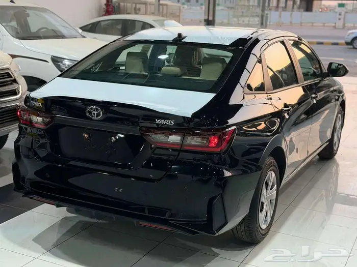 تويوتا يارس استاندر 1.5 بريمي 2026 4