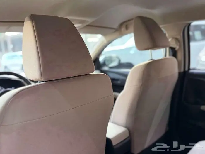 تويوتا يارس استاندر 1.5 بريمي 2026 10