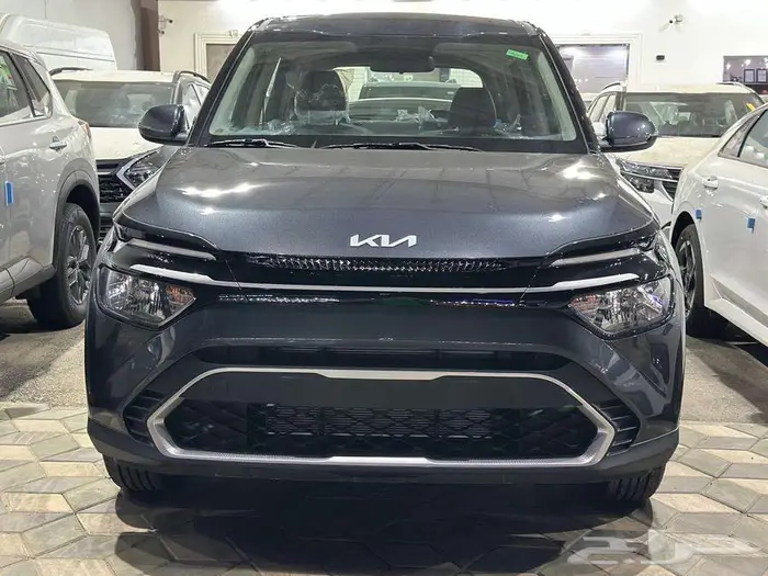 كيا كارنز ااستندر مطور 2025 0