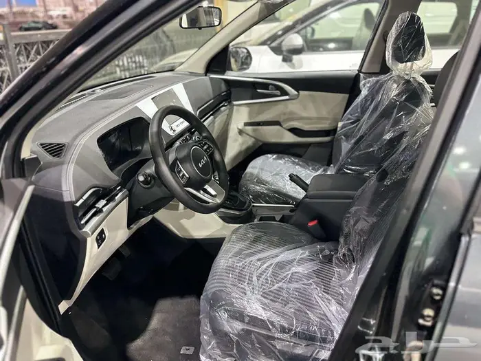 كيا كارنز ااستندر مطور 2025 4