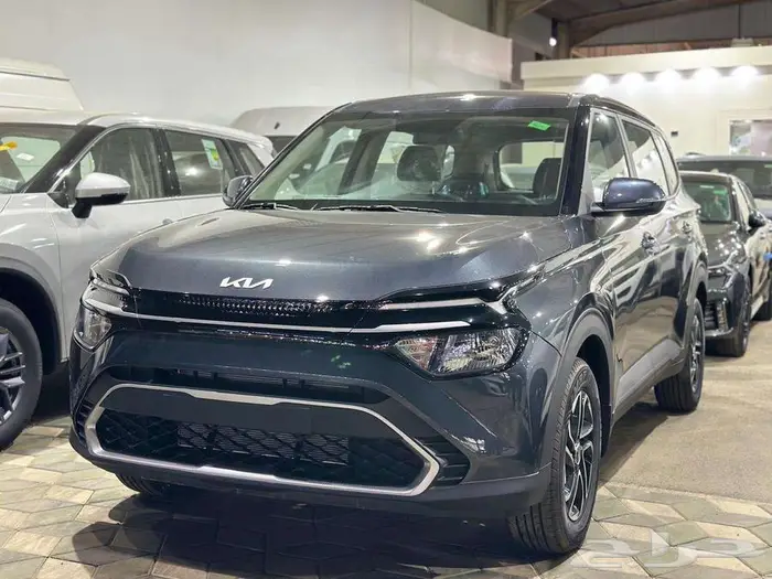 كيا كارنز ااستندر مطور 2025 1