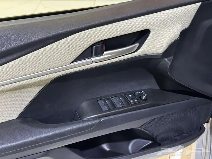 تويوتا كامري ستاندر بنزين 2025 كاش واقساط 32