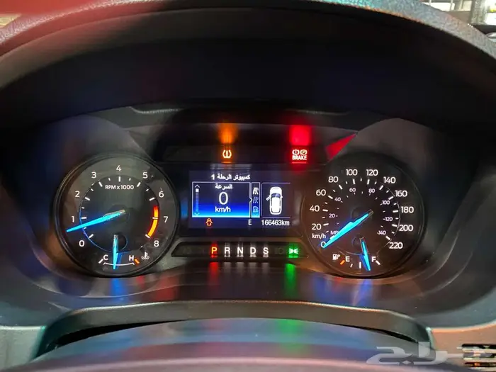 فورد اكسبلورر 2017 فضي ماشيه 172000كم 8