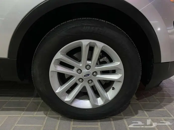 فورد اكسبلورر 2017 فضي ماشيه 172000كم 21