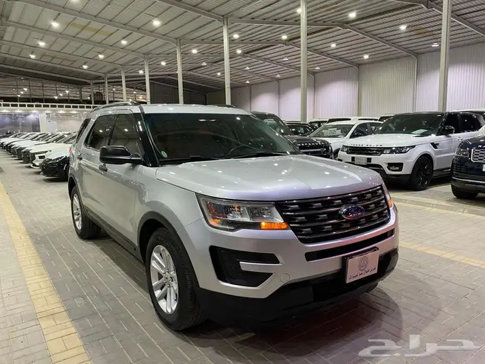 فورد اكسبلورر 2017 فضي ماشيه 172000كم 11