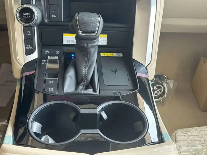تويوتا لاندكروزر GXR L3 بنزين 2025 سعودي 17