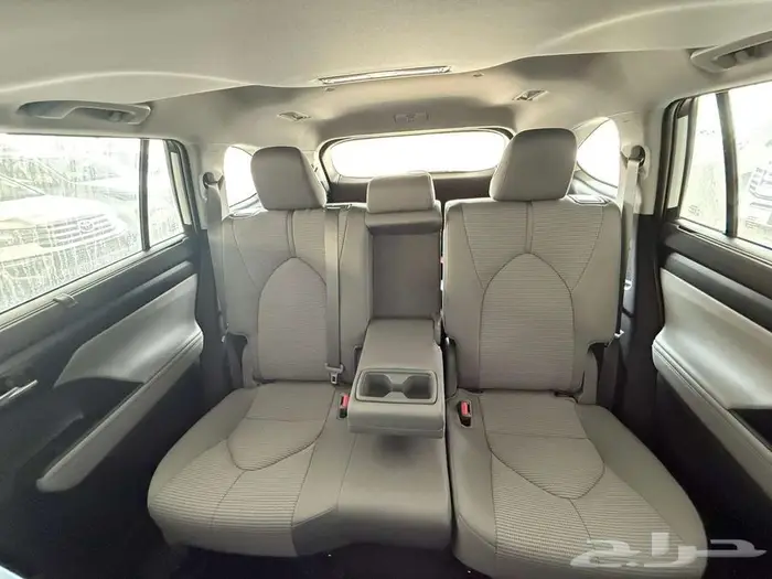 تويوتا - هايلاندر - 2025 - GLE- نص فل 9