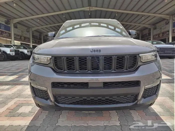 جيب قراند شروكي 2023 محرك 3.6 التيتيود ضمان الوكيل 2