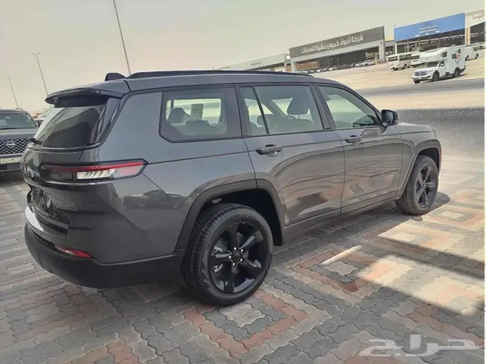 جيب قراند شروكي 2023 محرك 3.6 التيتيود ضمان الوكيل 13