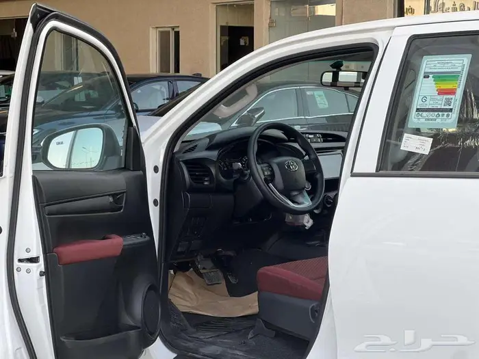 هايلوكس دبل DLX اوتوماتيك ديزل 2025 (بريمي) كاش واقساط 6