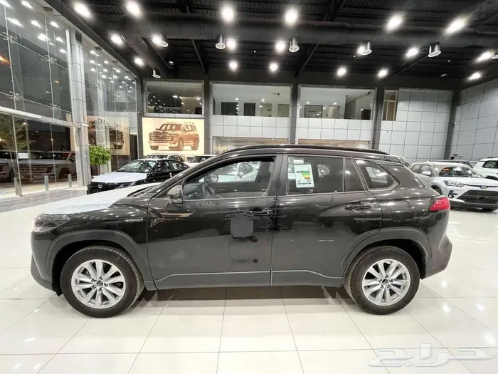 تويوتا كورولا كروس ( XLE ) موديل 2024 أقل الأسعار 4