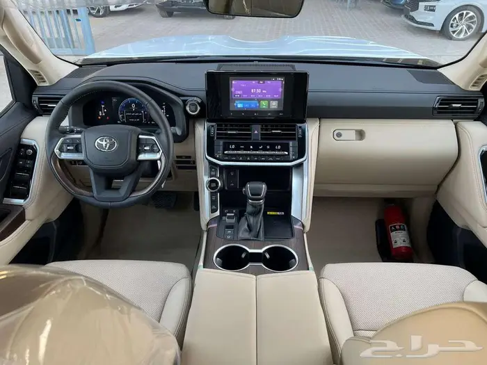 لاندكروزر GXR L4 (بريمي) فل كامل ابواب شفط 2025 كاش واقساط 7