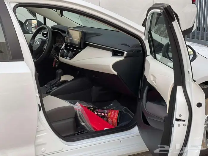 كورولا XLI نص فل مكينة 2.0 (بريمي) 2025 كاش وتقسيط 5