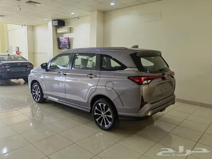 تويوتا فيلوز 2025 - 3 اقساط مجانا  - سعودي ومقيم 2