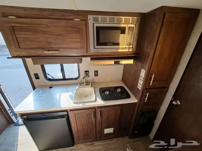 كرفان أمريكي مخزن 9