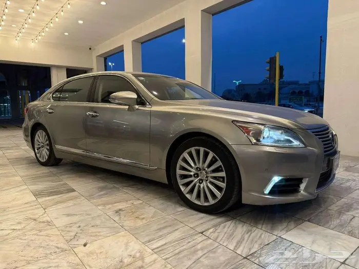 لكزس LS460 2016 2