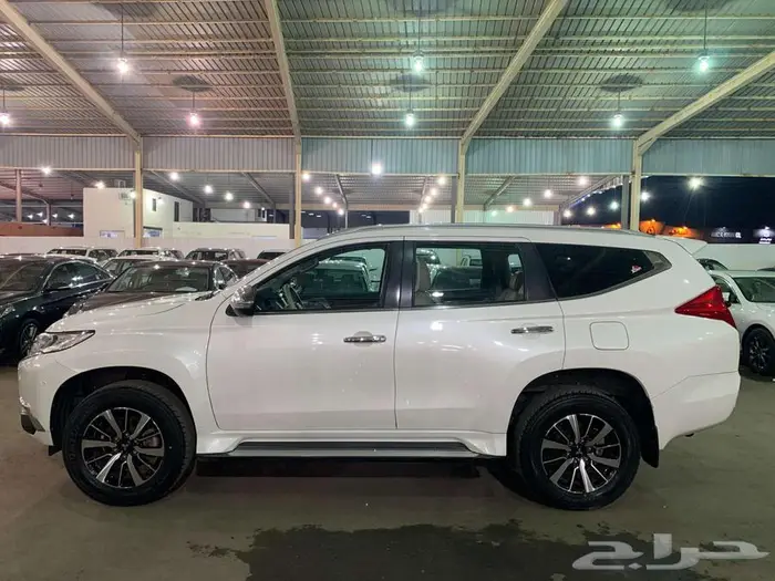 ميتسوبيشي مونتيرو موديل 2019 فل كامل سبورت 4