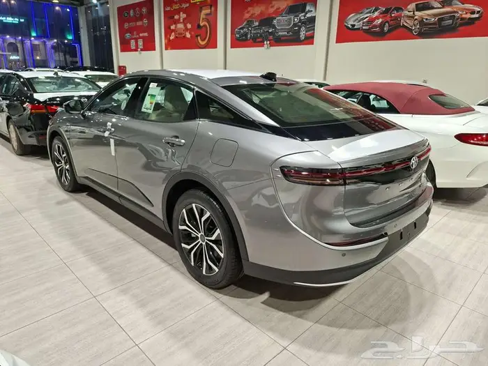 تويوتا كراون 2025 هايبرد بريميوم سعودي كاش واقساط 3