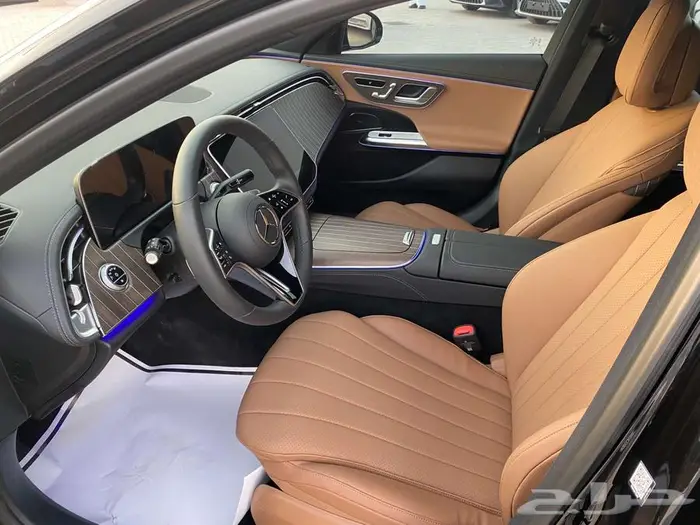 مرسيدس E300L 2024 13