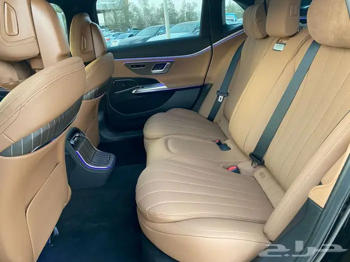 مرسيدس E300L 2024 9