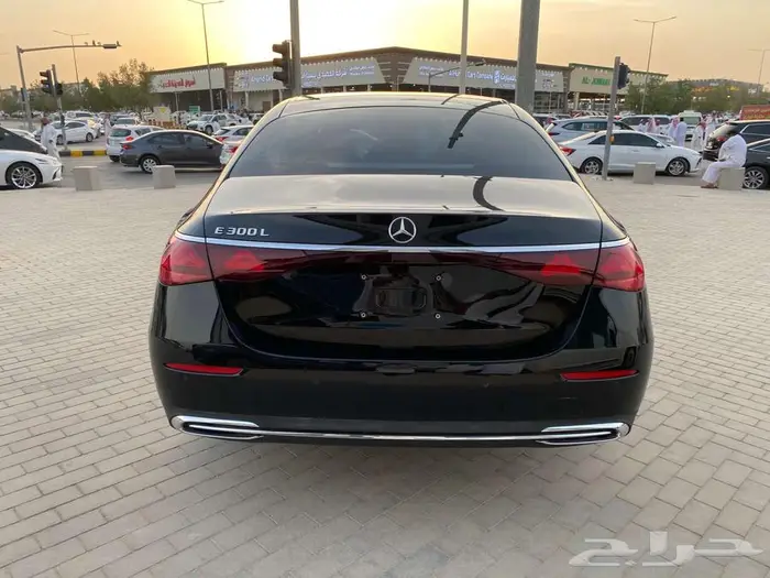 مرسيدس E300L 2024 7