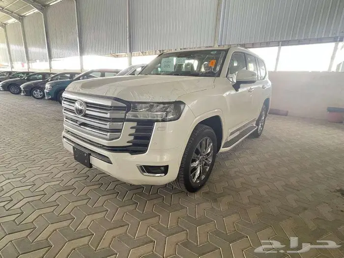 تويوتا لاندكروزر جي اكس ار L4 سعودي 2025 1