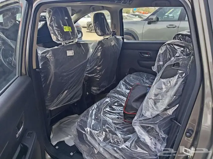 سوزوكي ارتيجا GL ستاندر 2025 8