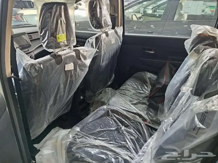 سوزوكي ارتيجا GL ستاندر 2025 12