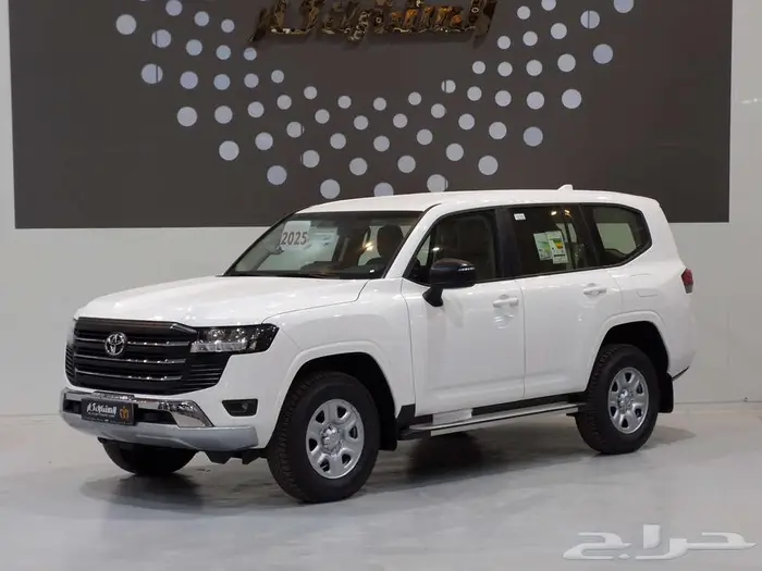 تويوتا لاندكروزر GXR 2025 خليجي بنزين تنفس طبيعي ستاندر 1