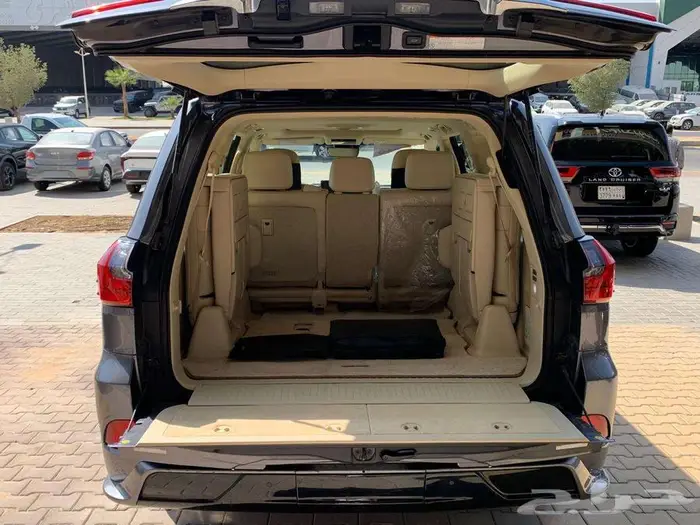 لكزس LX570 سبورت 2019 سعودى 9