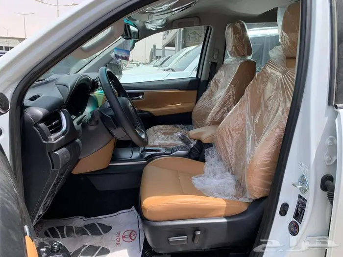 فورتشنر 6 سلندر فل كامل VX3 2025 مقاعد جلد كاميرات محيطية 16