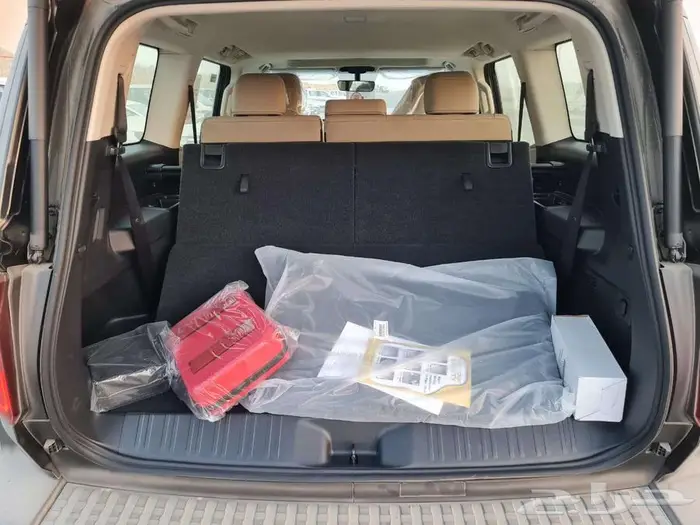 تويوتا برادو TXL2 ديزل 2800 سىى سى موديل 2025 11