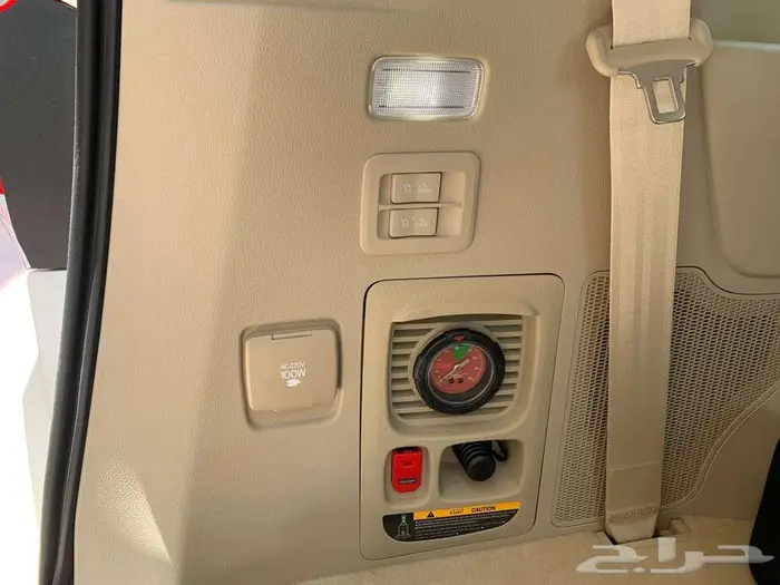 تويوتا لاندكروزر VXR بنزين فل كامل موديل 2024 16