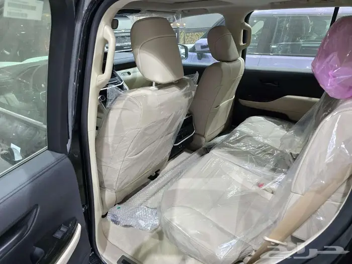 تويوتا جي اكس ار 5 تنفس طبيعي موديل 2025 اللون اسود خليجي 11