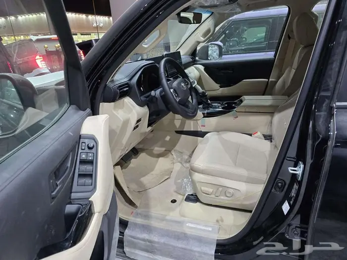 تويوتا جي اكس ار 5 تنفس طبيعي موديل 2025 اللون اسود خليجي 6