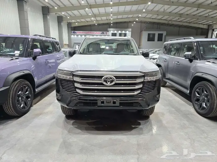 تويوتا جي اكس ار 5 تنفس طبيعي موديل 2025 اللون اسود خليجي 0