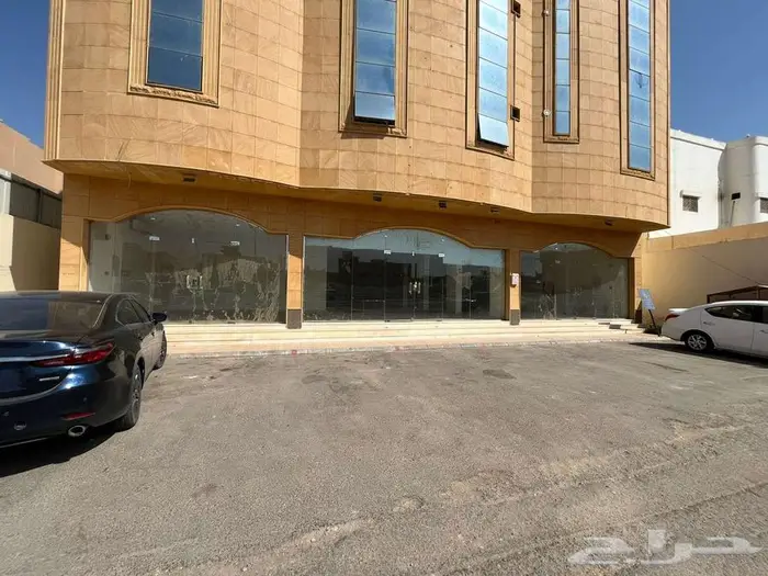 معرض للإيجار 2