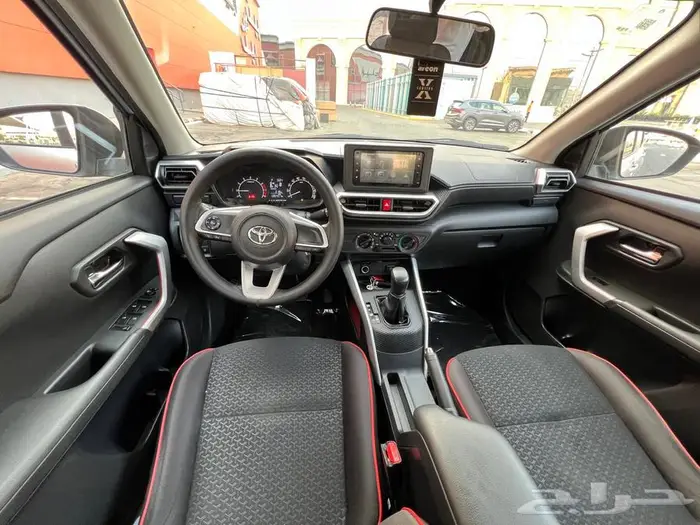 للبيع تويوتا رايز موديل 2022 14