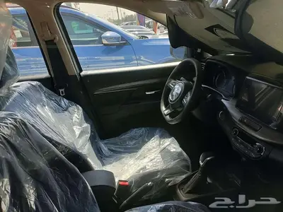 سوزوكي ارتيجا GLX فل كامل موديل 2025 index