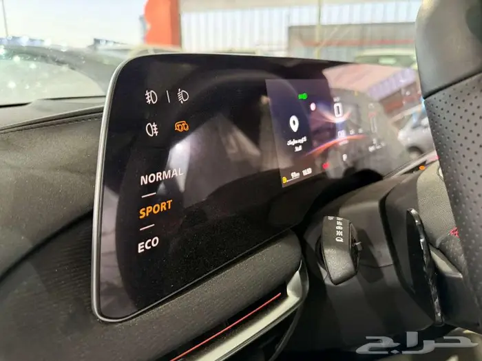 ام جي 7 لاكجري 2025 كاش وتقسيط 4