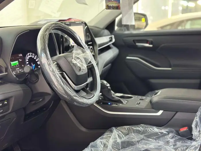 هايلاندر بلاك اديشن ابيض 2025 كاش واقساط 5