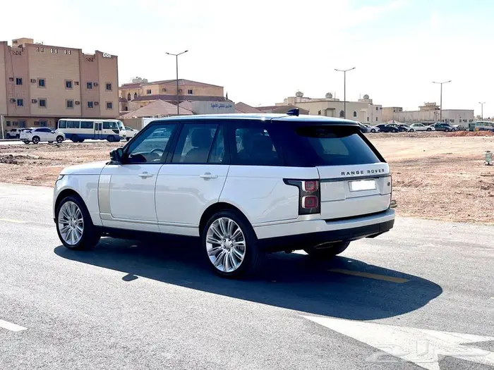 رنج روفر 2021 الناغي 6 سلندر مخزن شبه اصفار 3