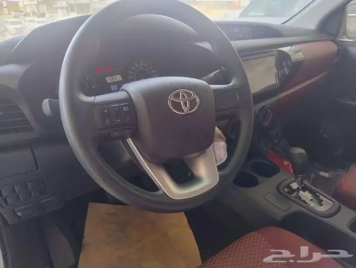 تويوتا-هايلوكس فل بصمه موديل 2025 بريمي 130الف 2