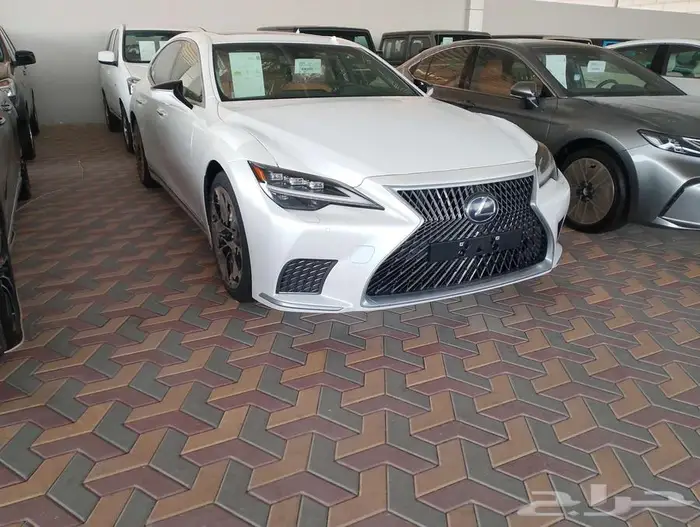 لكزس LS500 هايبرد اصفار سعودي 2022 0