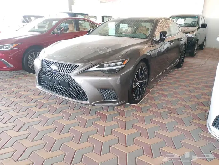 لكزس LS500 هايبرد اصفار سعودي 2022 1