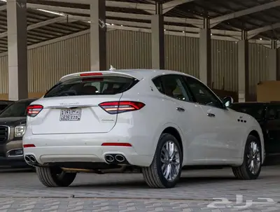 مازيراتي 2022ليفانتي هايبرد index