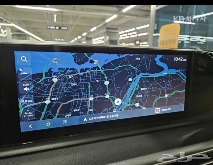 أزيرا 2025 (بنزين) بريميوم 12