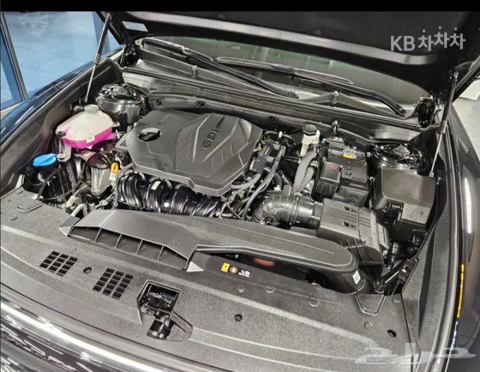 أزيرا 2025 (بنزين) بريميوم 20