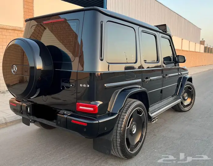 مرسيدس جي كلاس مخزن بحالة ممتازة 16