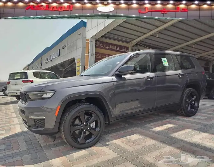 جيب قراند شروكي 2023 محرك 3.6 التيتيود ضمان الوكيل 0
